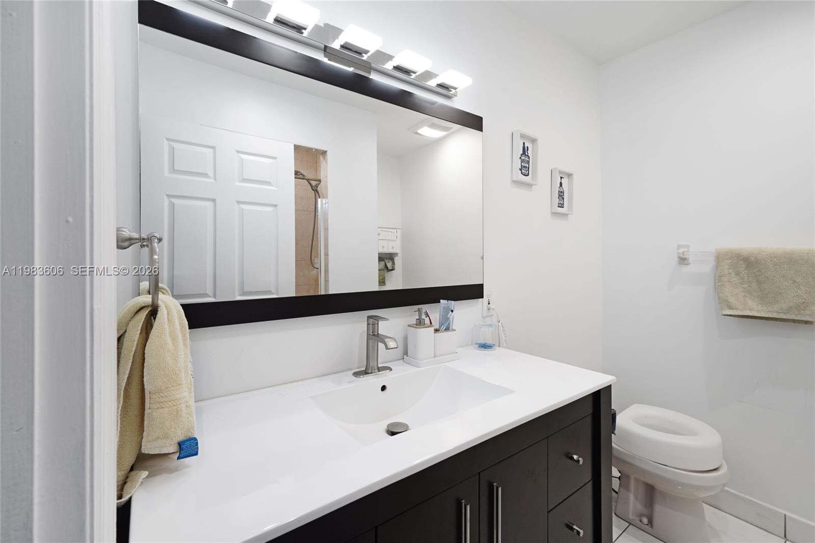 2122 SW 58th Ave Miami, FL 33155