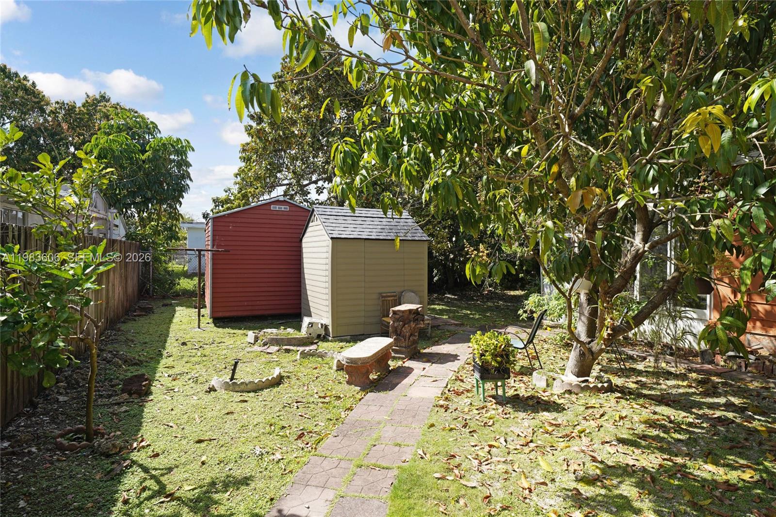 2122 SW 58th Ave Miami, FL 33155