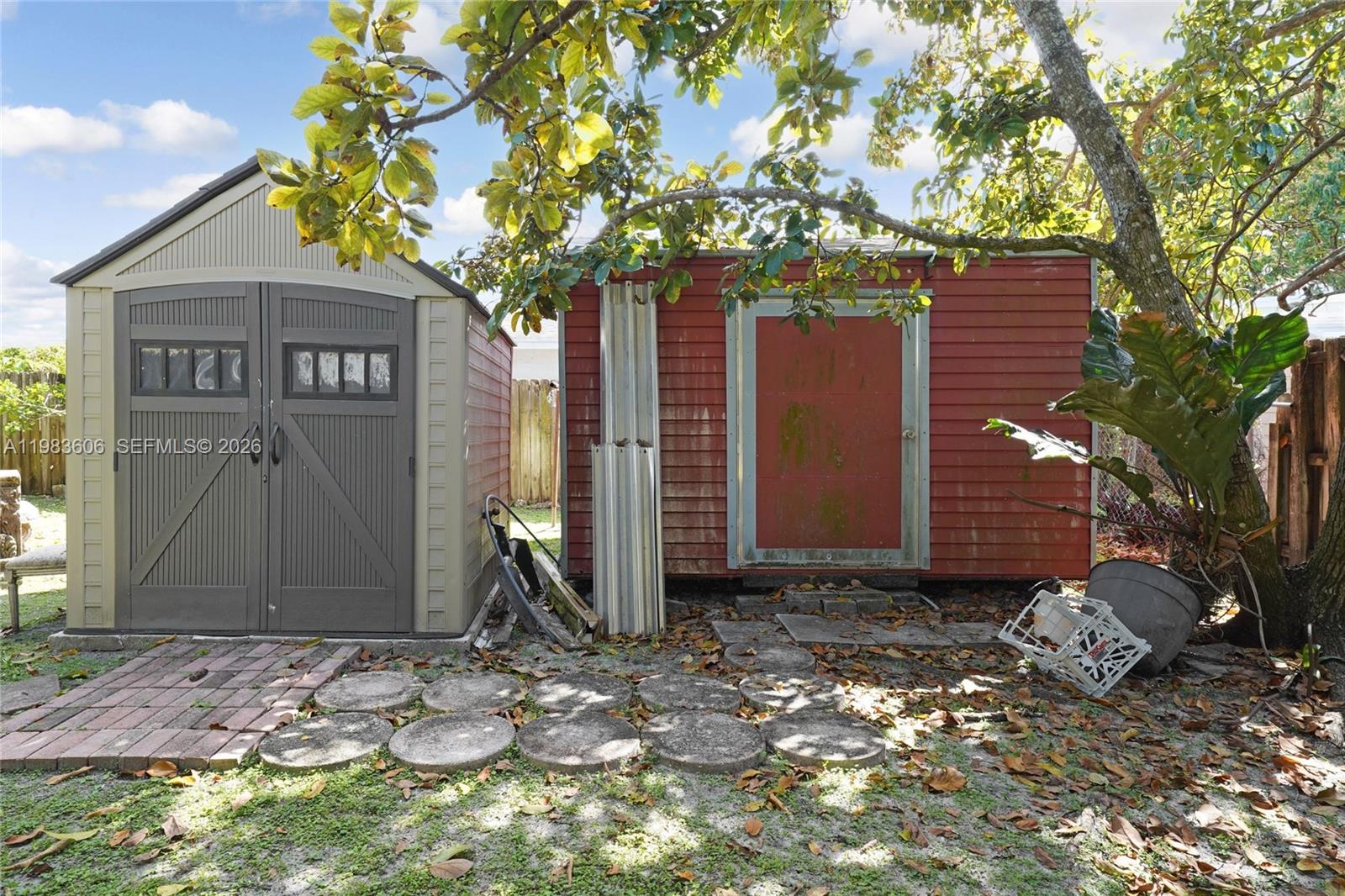 2122 SW 58th Ave Miami, FL 33155