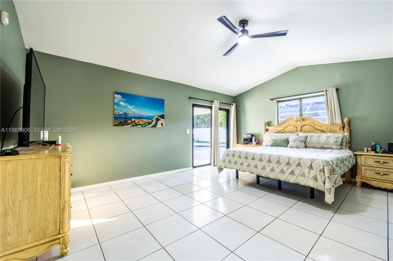 930 NW 197th Ave Pembroke Pines, FL 33029