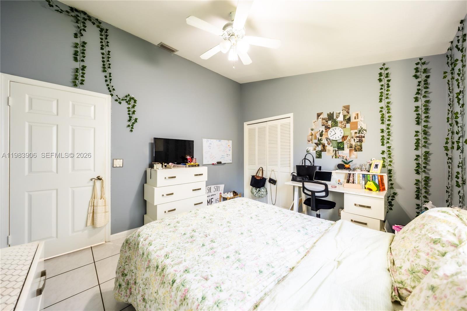 930 NW 197th Ave Pembroke Pines, FL 33029