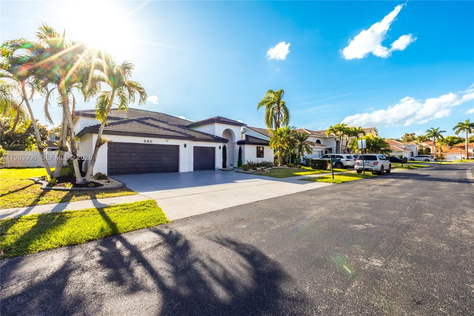 930 NW 197th Ave Pembroke Pines, FL 33029