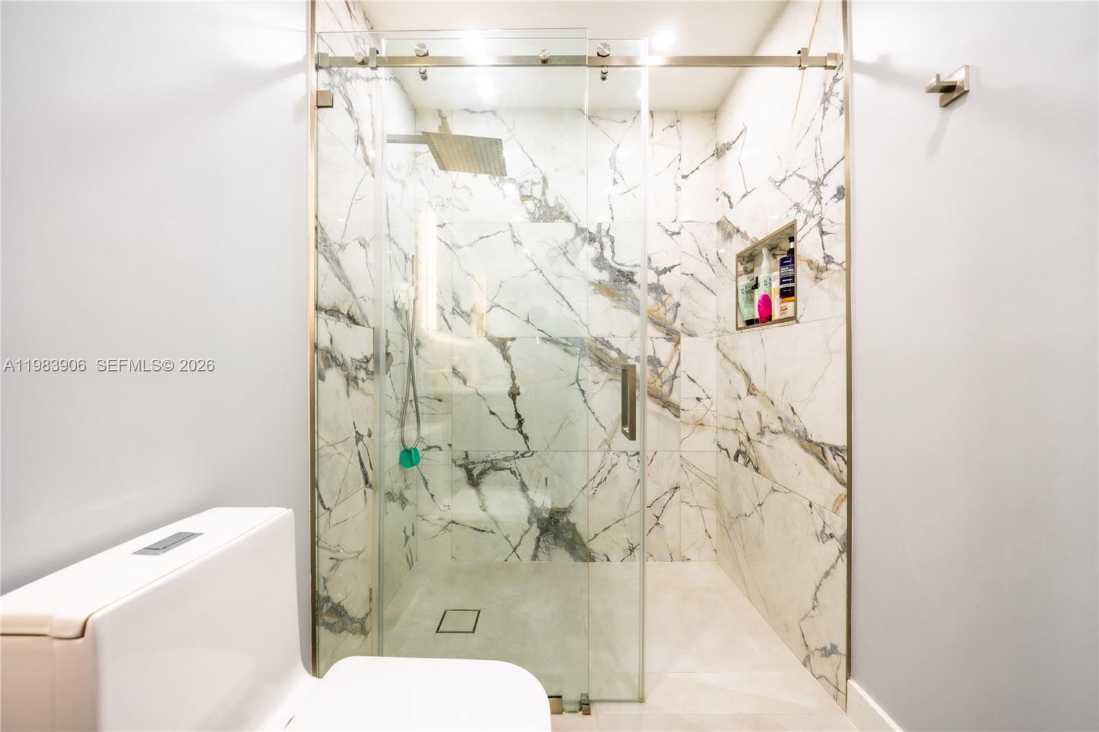 930 NW 197th Ave Pembroke Pines, FL 33029