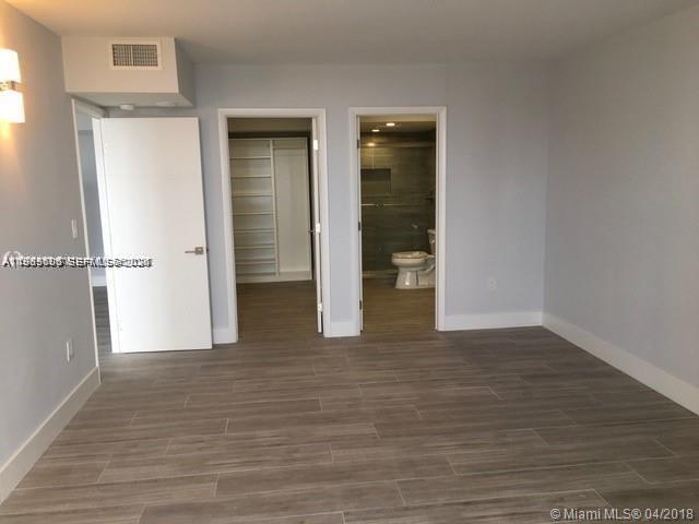 20515 E Country Clb Dr #1045 Aventura, FL 33180