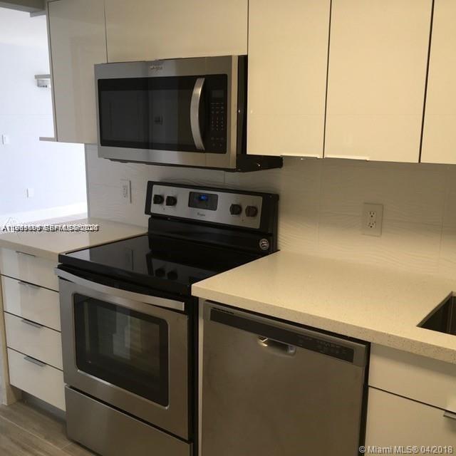 20515 E Country Clb Dr #1045 Aventura, FL 33180