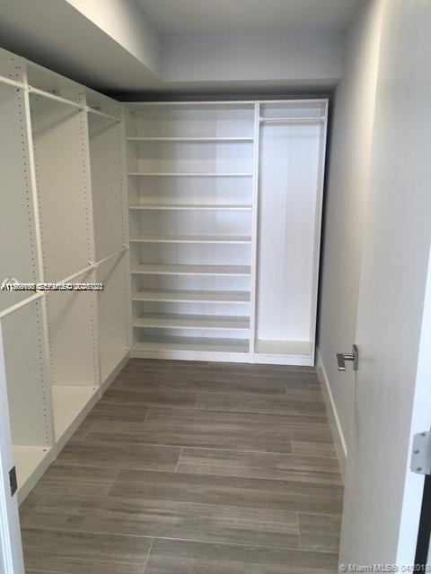 20515 E Country Clb Dr #1045 Aventura, FL 33180