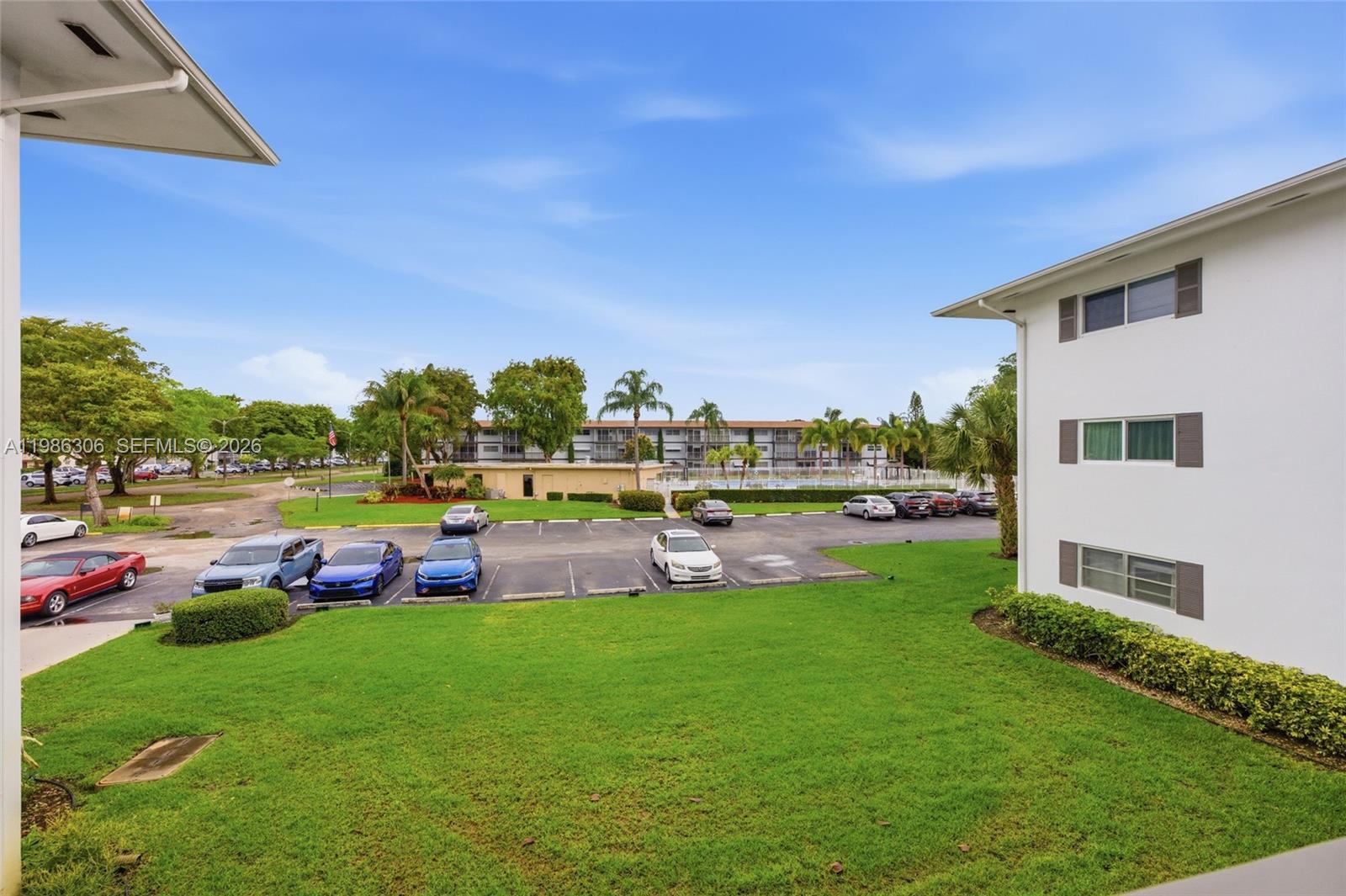 1201 Hillcrest Ct #209 Hollywood, FL 33021