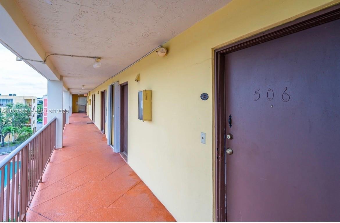 9240 Fontainebleau Blvd #506