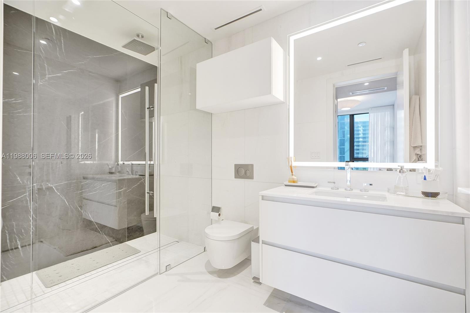 image Aston Martin Residences32