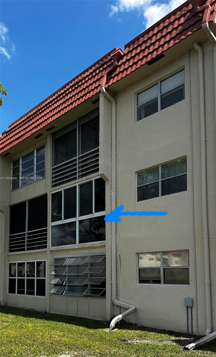 2701 E Sunrise Lks Dr #209 Sunrise, FL 33322