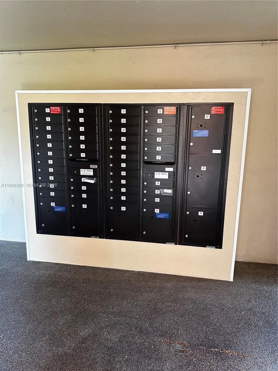 2701 E Sunrise Lks Dr #209 Sunrise, FL 33322