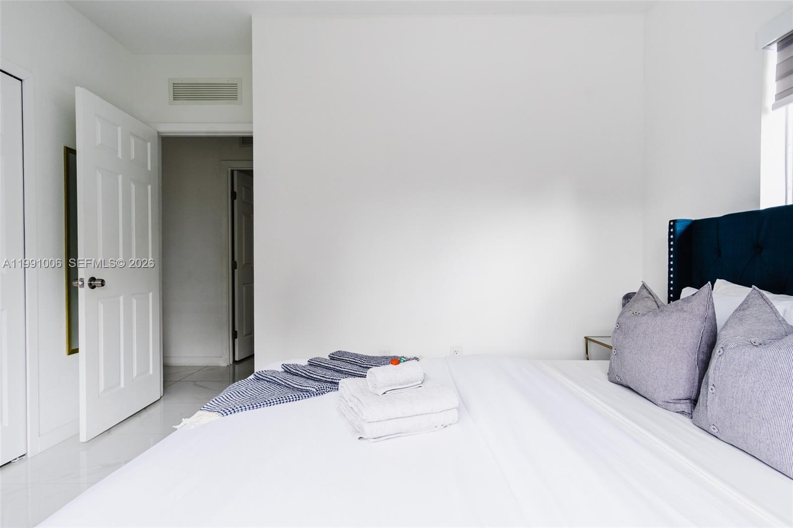 8765 NW 22nd Pl Miami, FL 33147