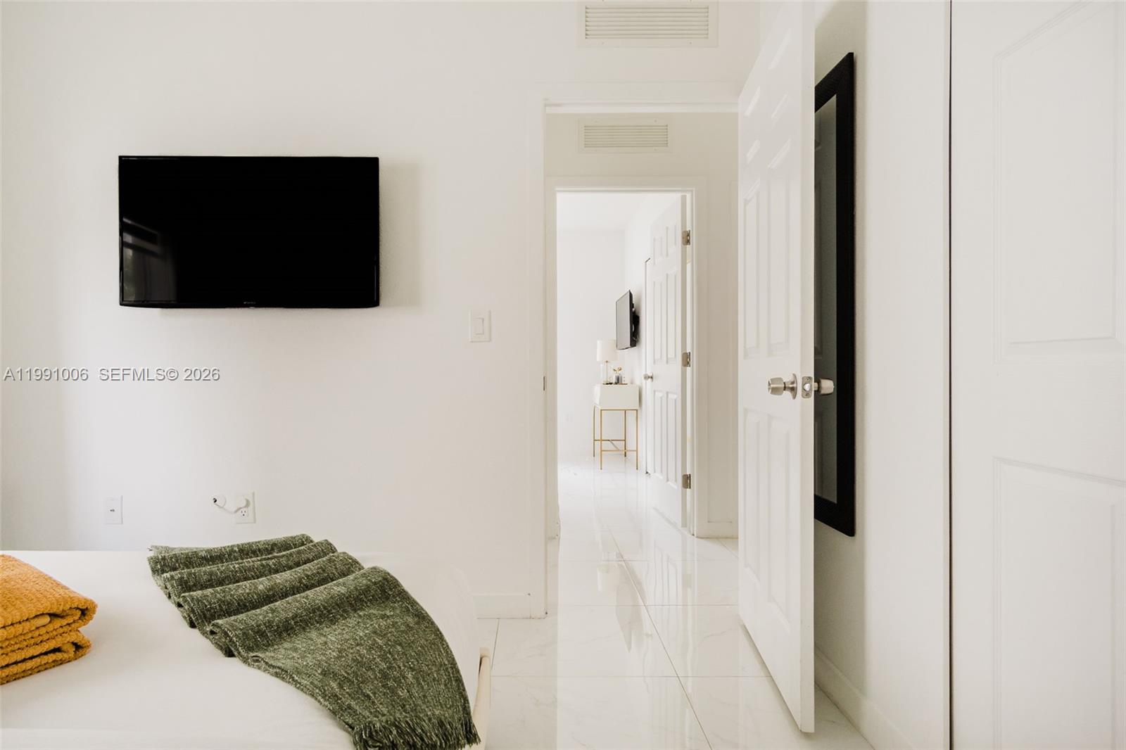 8765 NW 22nd Pl Miami, FL 33147