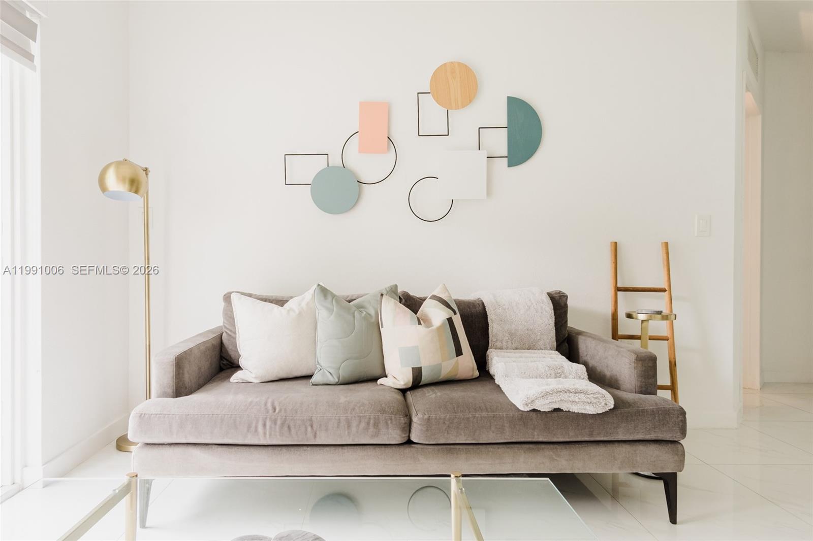 8765 NW 22nd Pl Miami, FL 33147