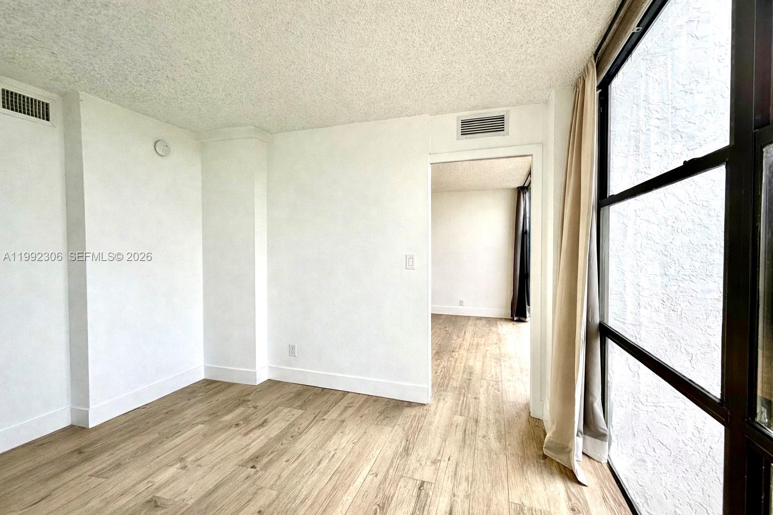 1000 Parkview Dr #723 Hallandale Beach, FL 33009