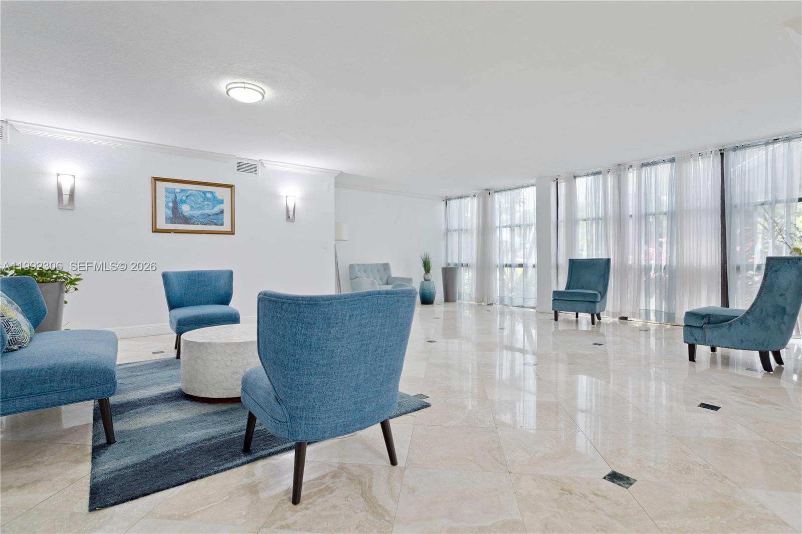 1000 Parkview Dr #723 Hallandale Beach, FL 33009