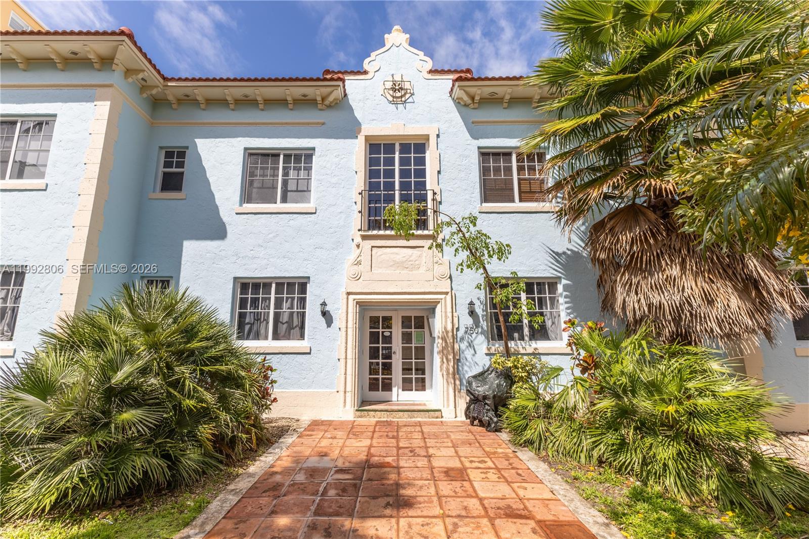 750 Pennsylvania Ave #3