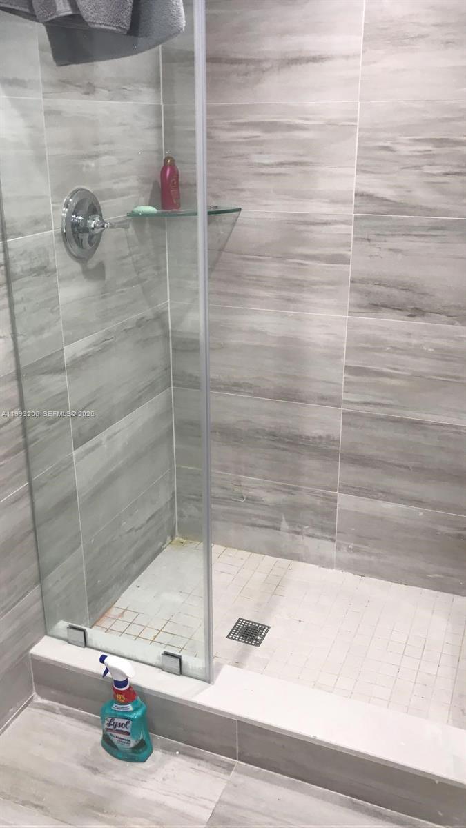 7135 Collins Ave #525 Miami Beach, FL 33141