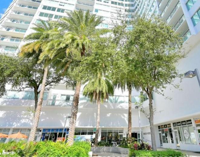 7135 Collins Ave #525 Miami Beach, FL 33141