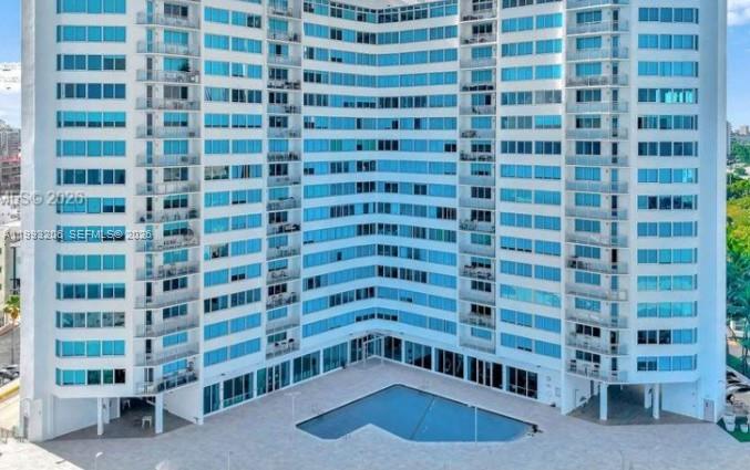 7135 Collins Ave #525 Miami Beach, FL 33141