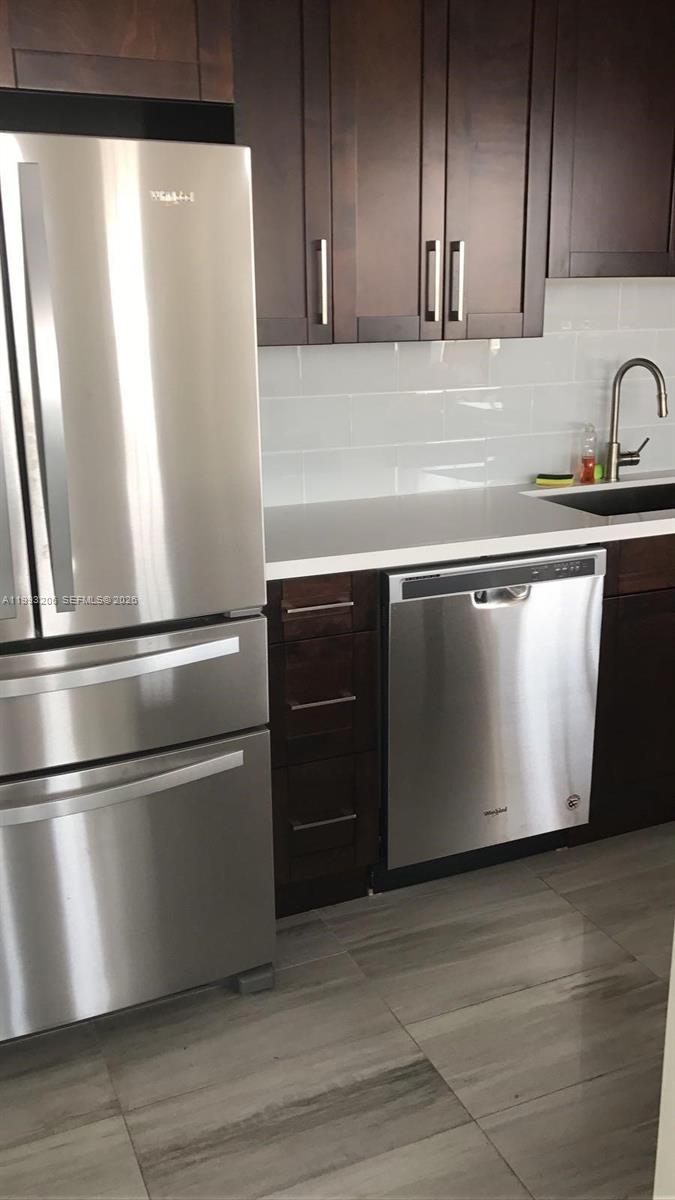 7135 Collins Ave #525 Miami Beach, FL 33141