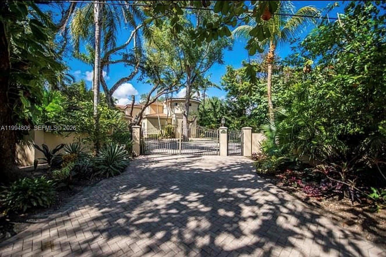 3630 Justison Rd Miami, FL 33133