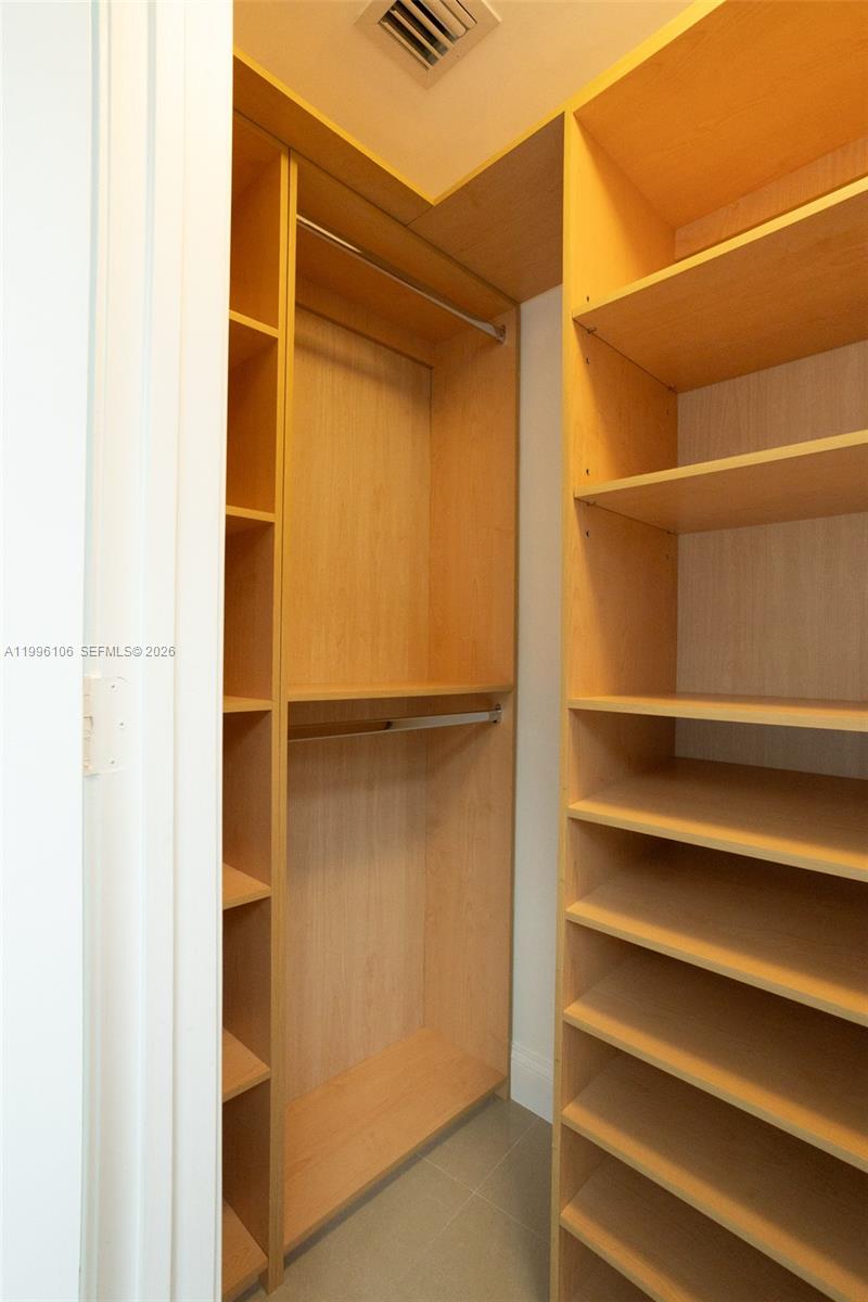 image Blue on the Bay11