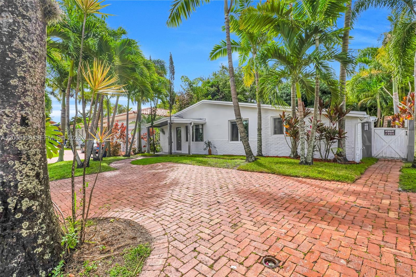 1104 NE 85th St Miami, FL 33138