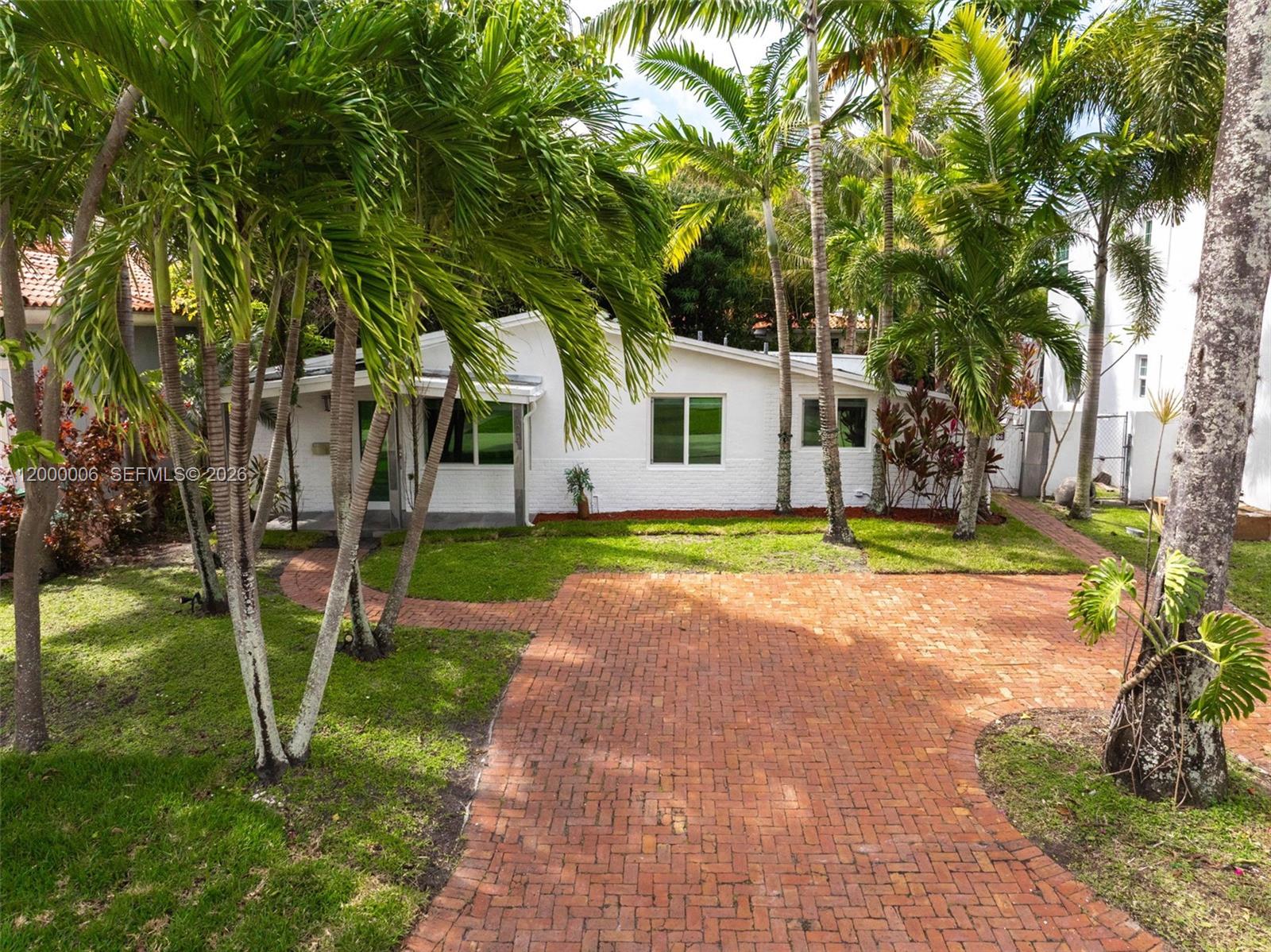 1104 NE 85th St Miami, FL 33138