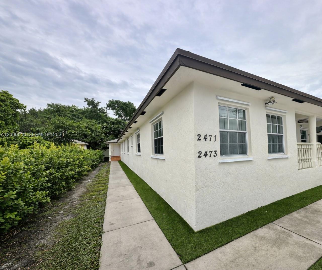 2471 NW 18th Ter #A