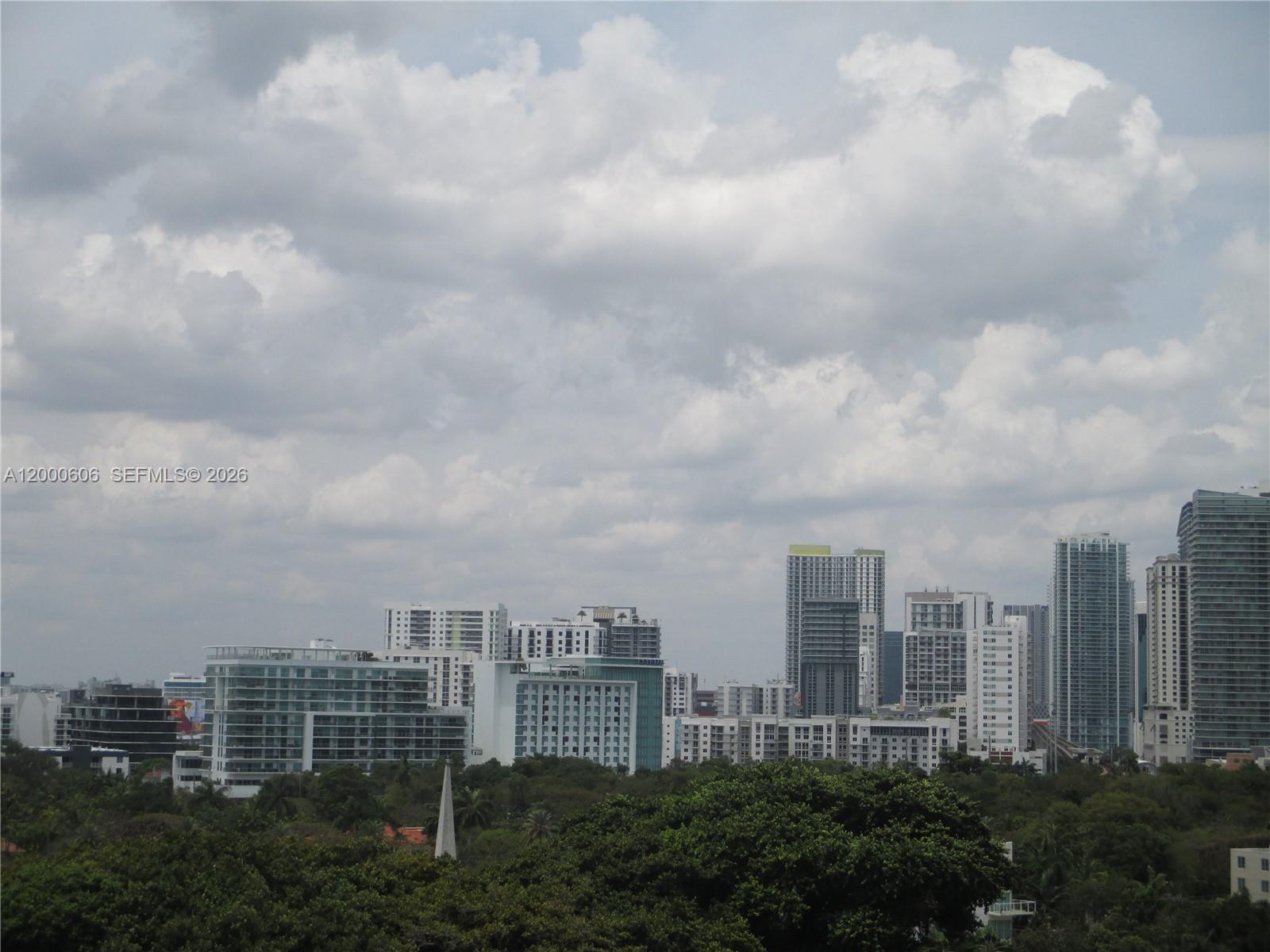 image Brickell Place I9