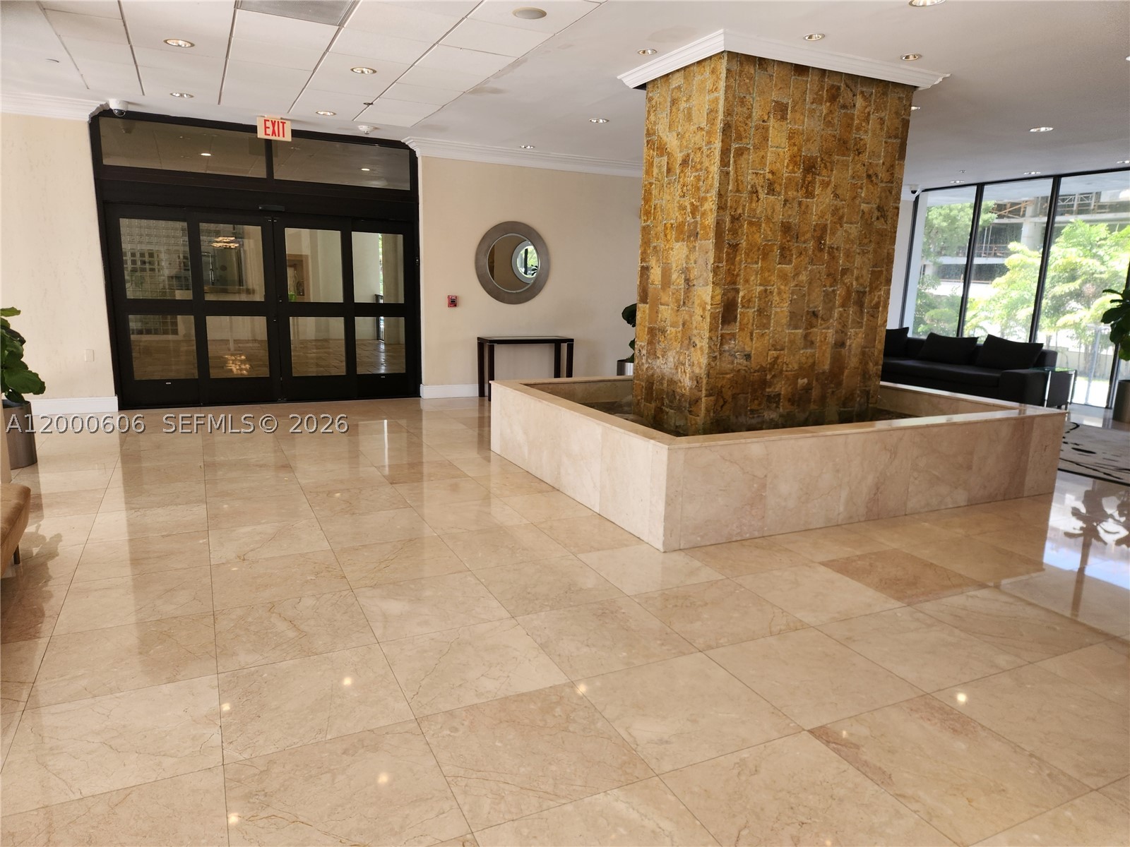 image Brickell Place I40