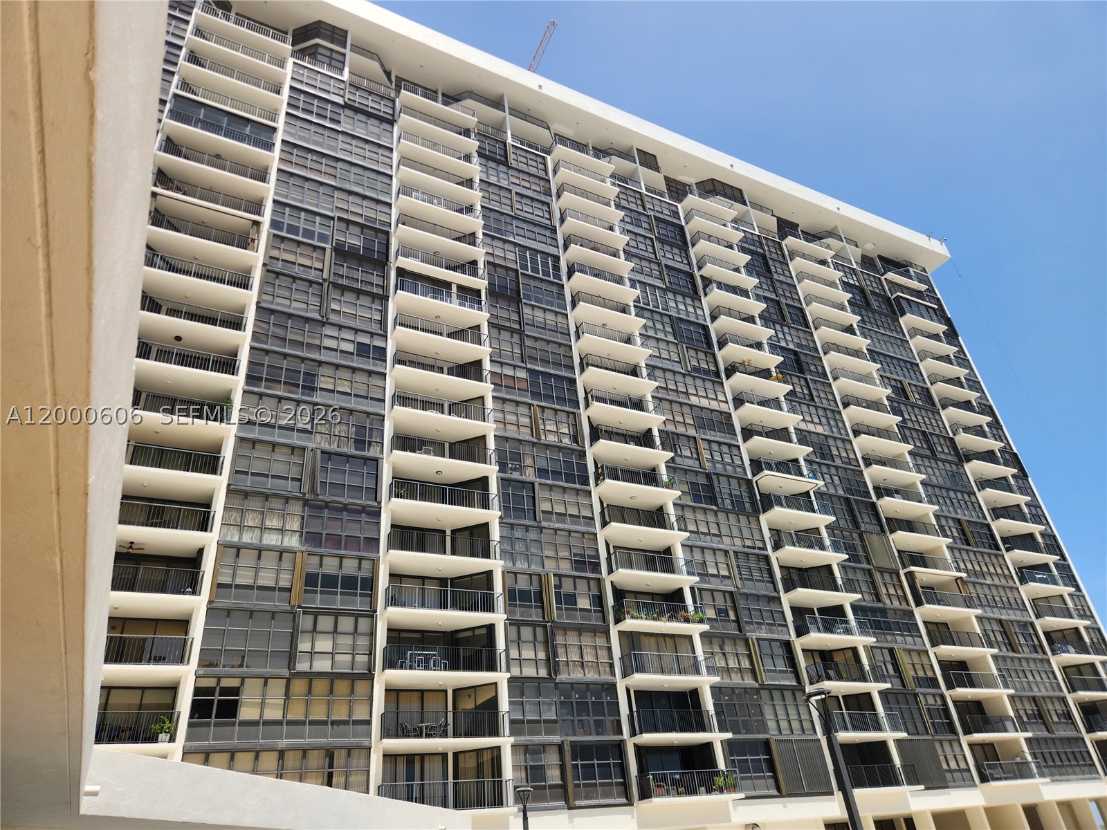 image Brickell Place I43