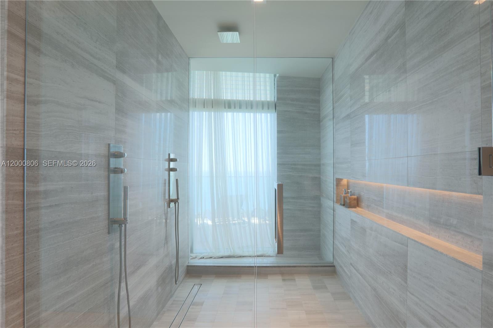 18975 Collins Ave #4800 Sunny Isles Beach, FL 33160