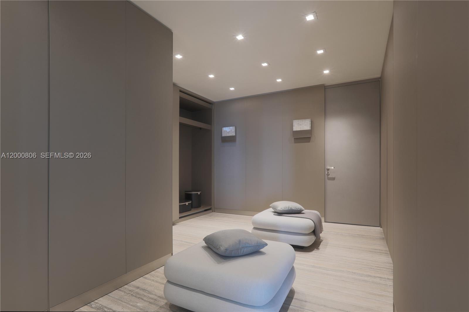 18975 Collins Ave #4800 Sunny Isles Beach, FL 33160