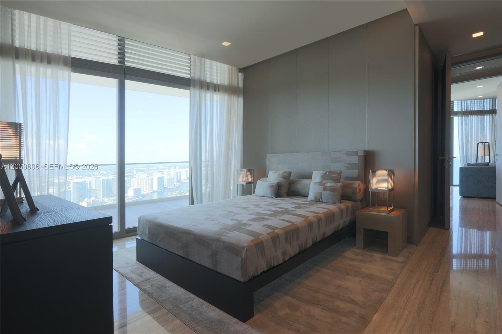 18975 Collins Ave #4800 Sunny Isles Beach, FL 33160