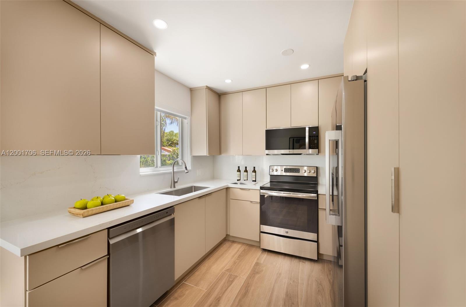 2332 SW 19th Ter Miami, FL 33145