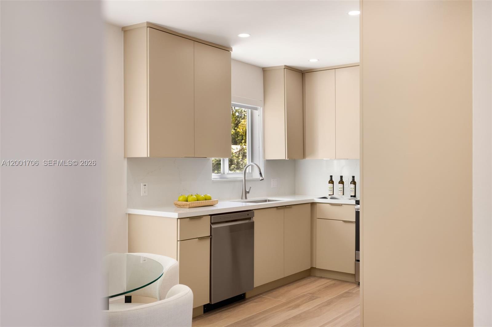 2332 SW 19th Ter Miami, FL 33145