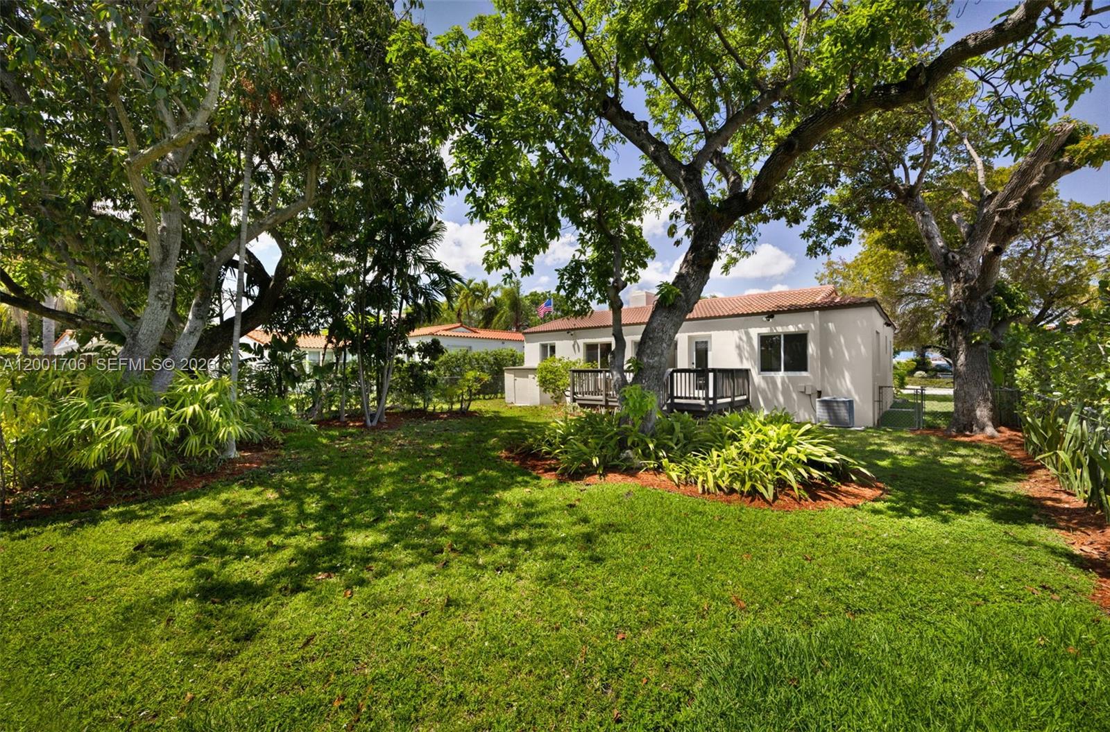 2332 SW 19th Ter Miami, FL 33145