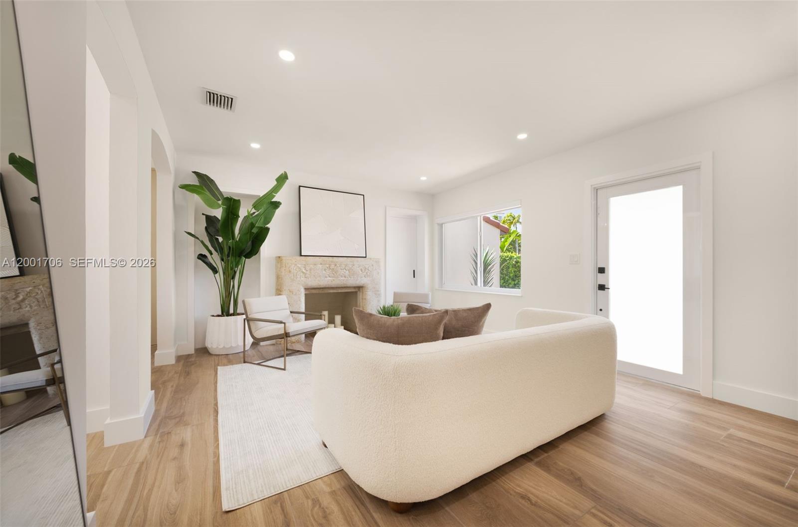 2332 SW 19th Ter Miami, FL 33145