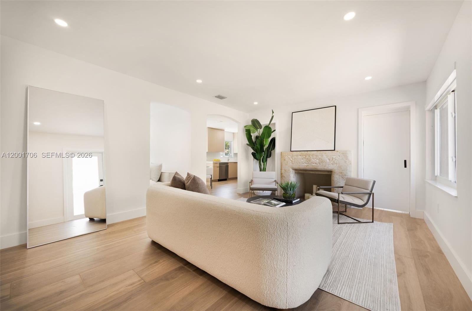 2332 SW 19th Ter Miami, FL 33145