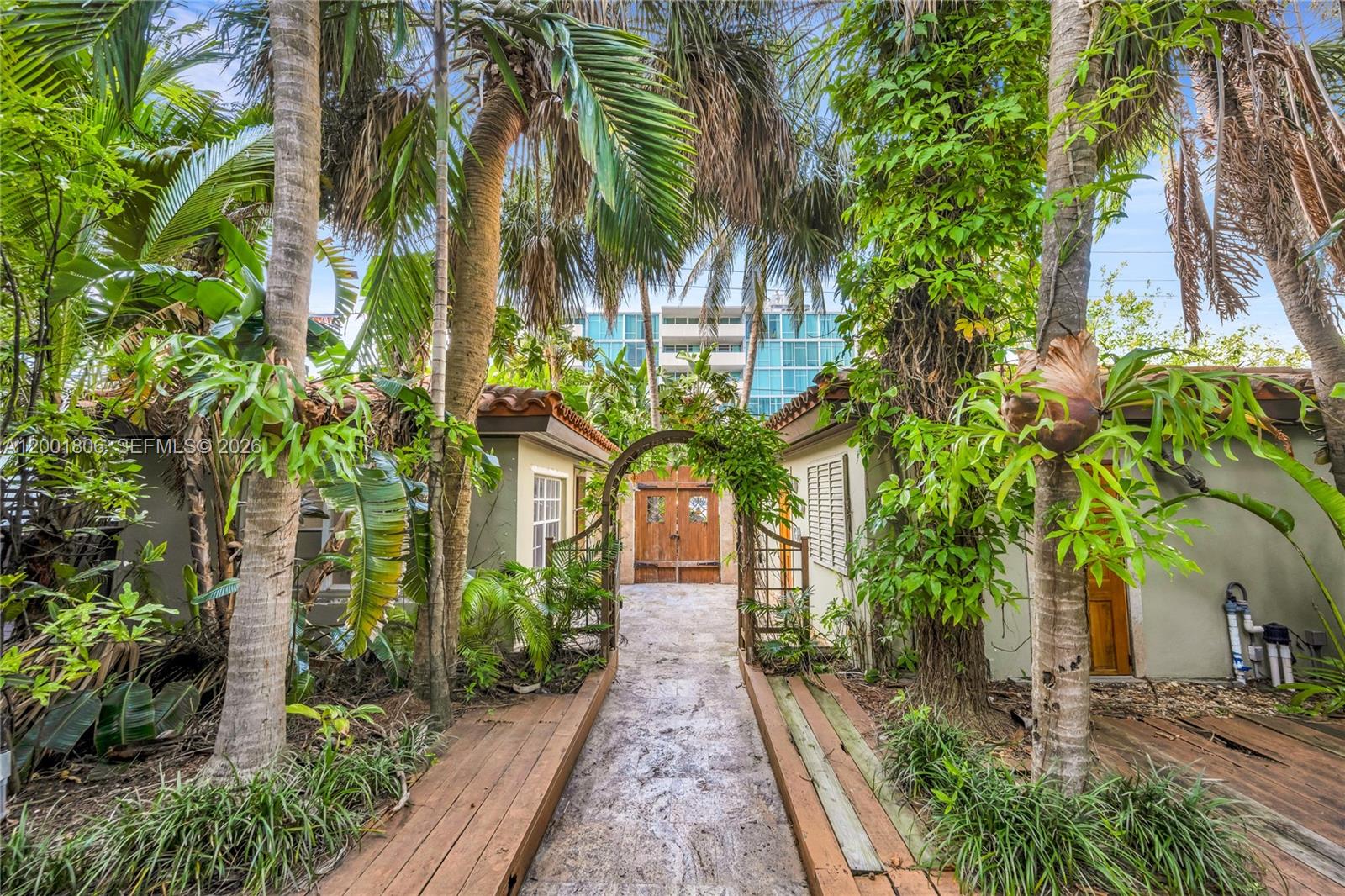 Undisclosed Address Miami Beach, FL 33141