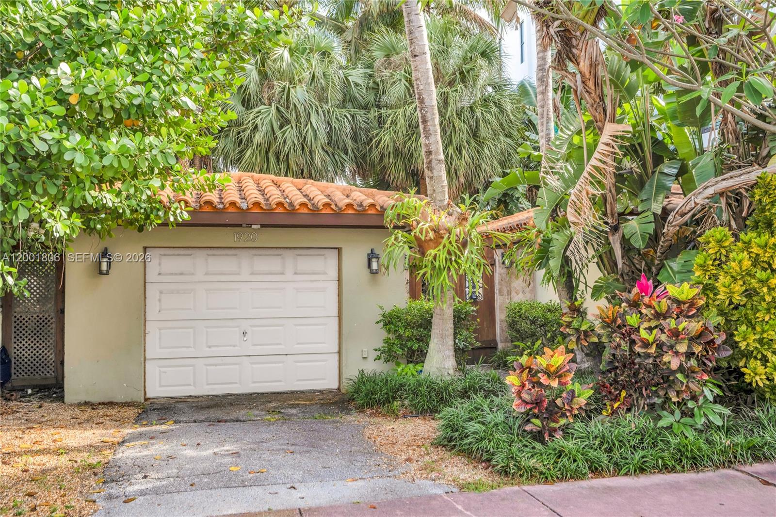 Undisclosed Address Miami Beach, FL 33141