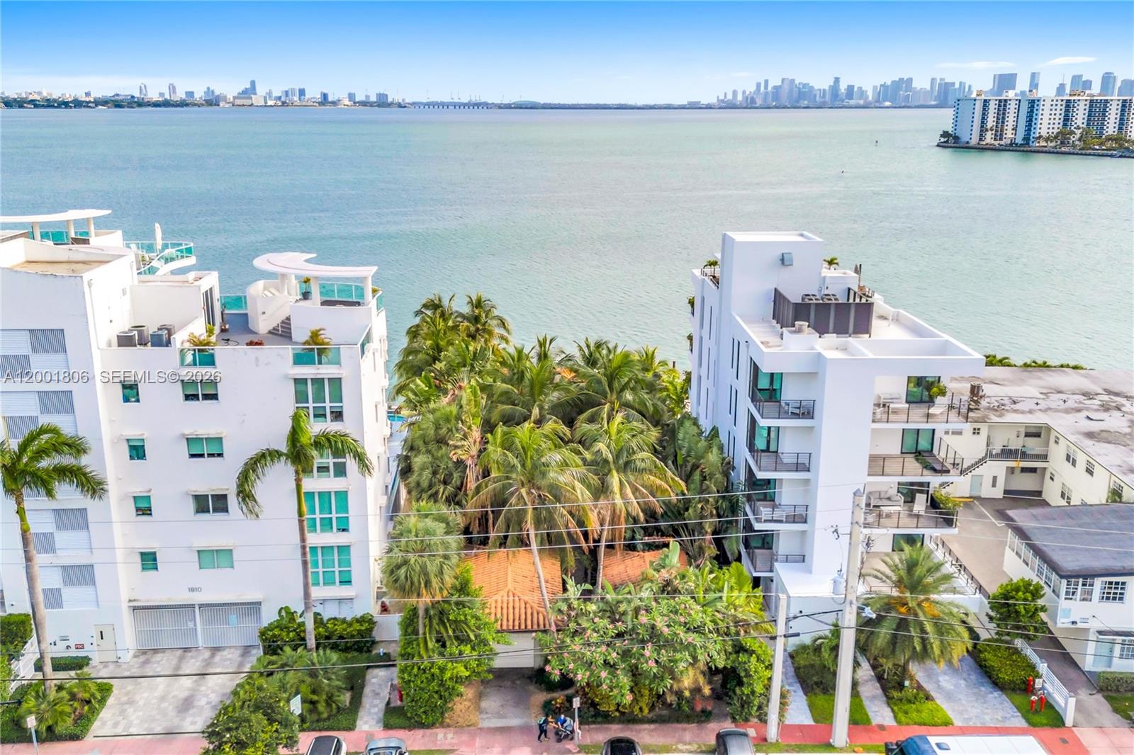 Undisclosed Address Miami Beach, FL 33141