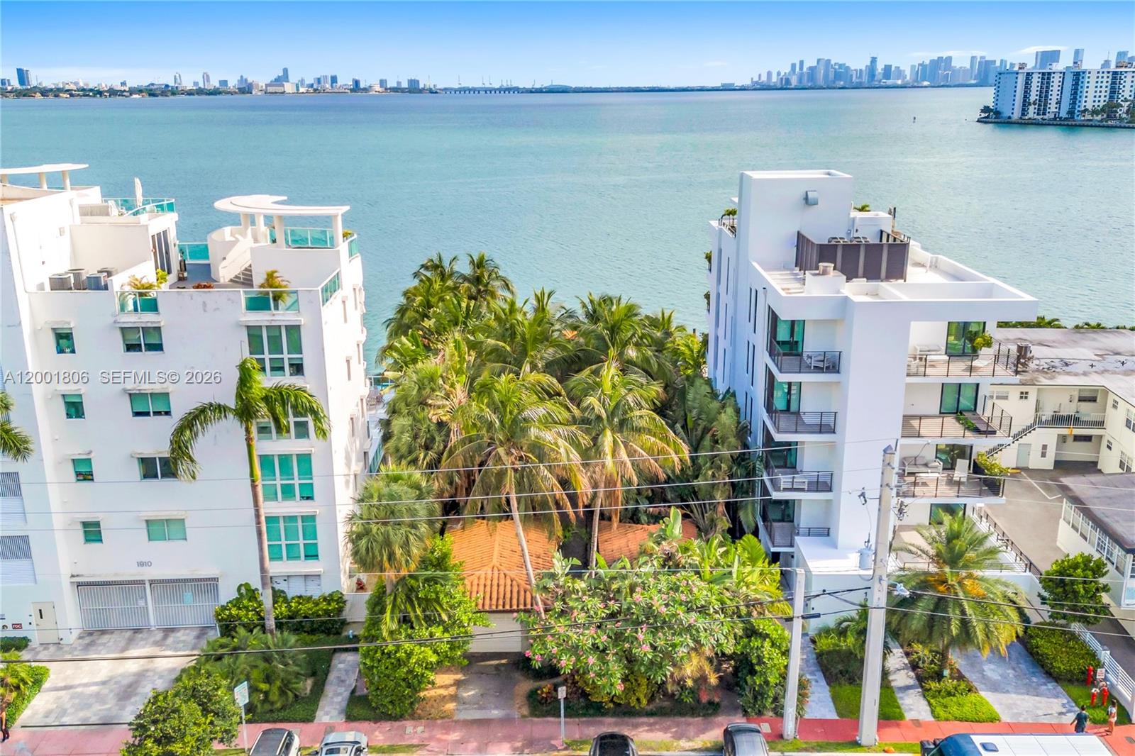 Undisclosed Address Miami Beach, FL 33141