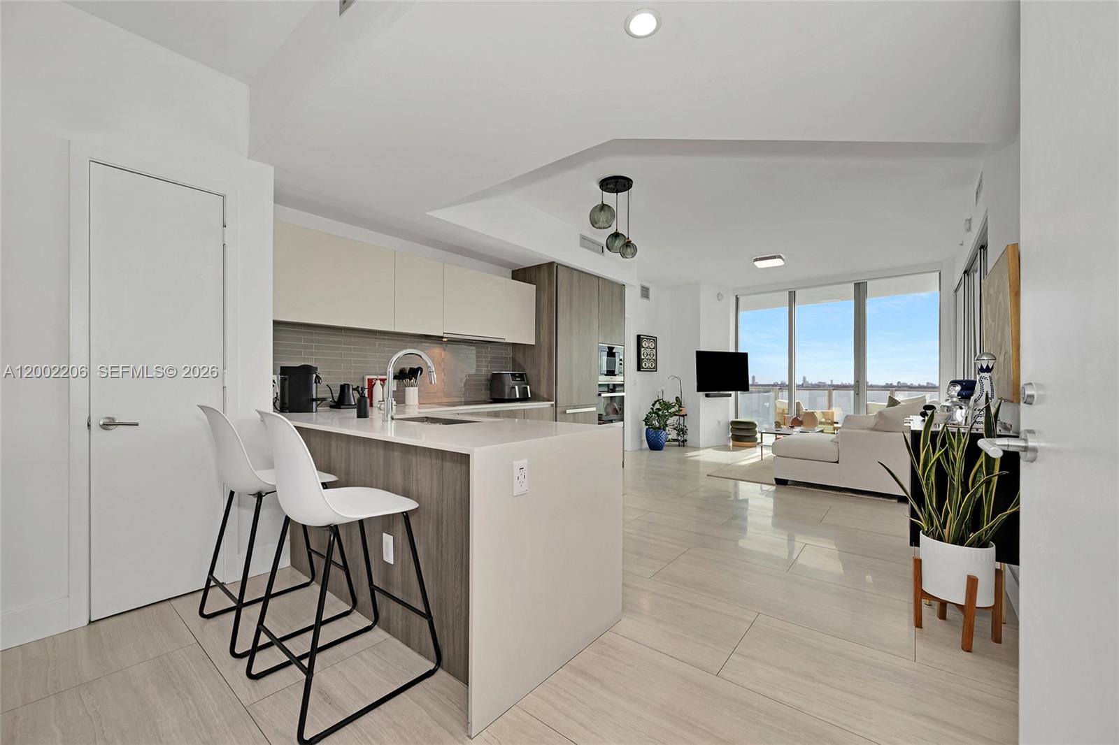 2900 NE 7th Ave #1505 Miami, FL 33137