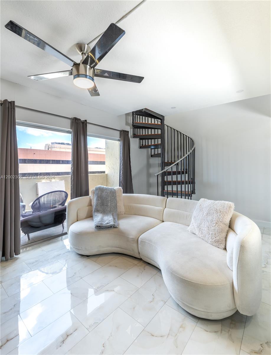 300 NW 42nd Ave #610