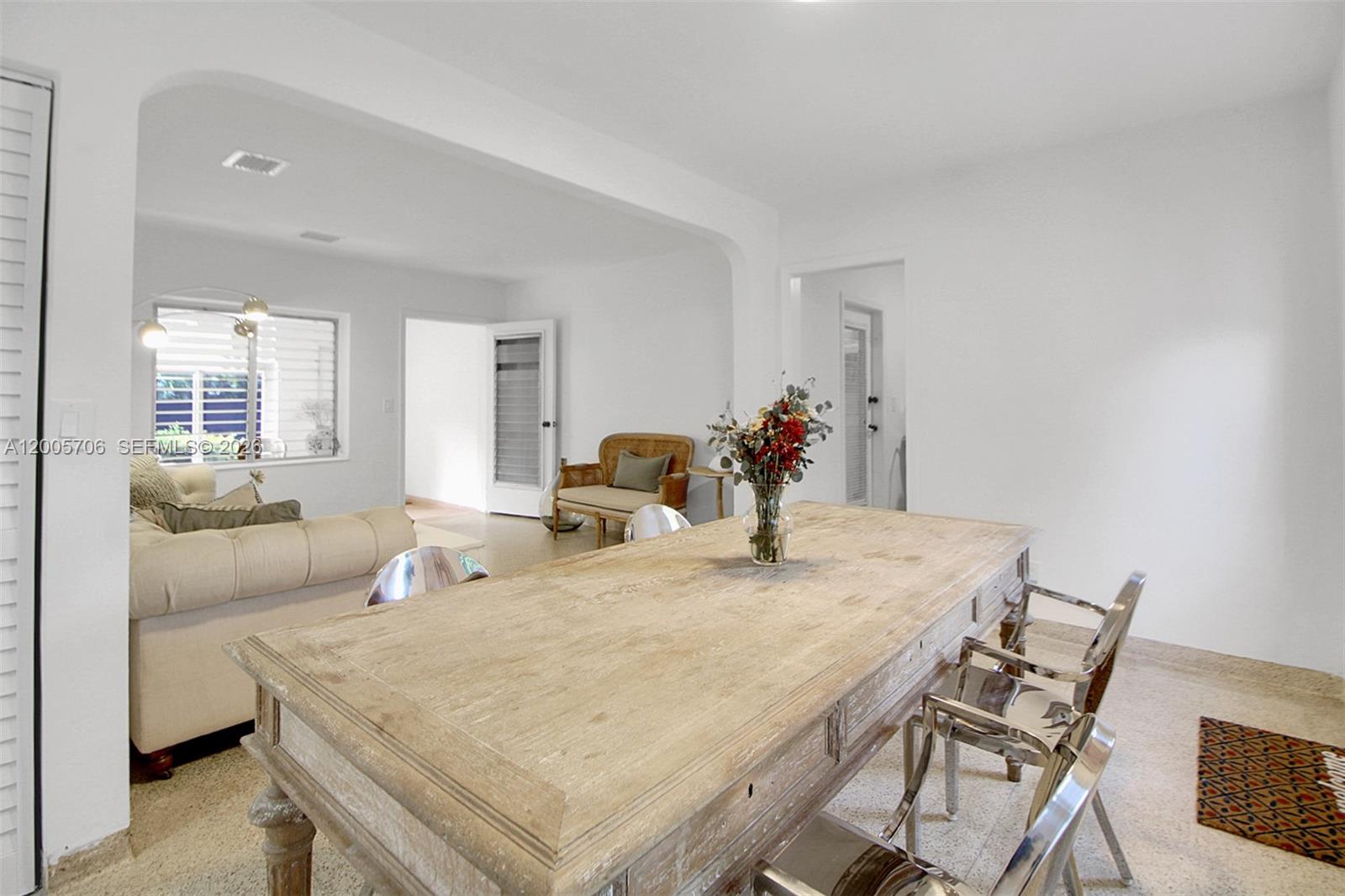 231 NE 43rd St Miami, FL 33137