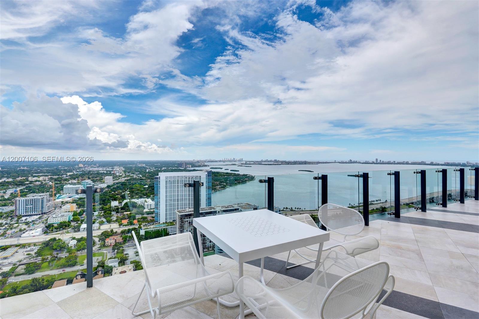 image Paraiso Bayviews11