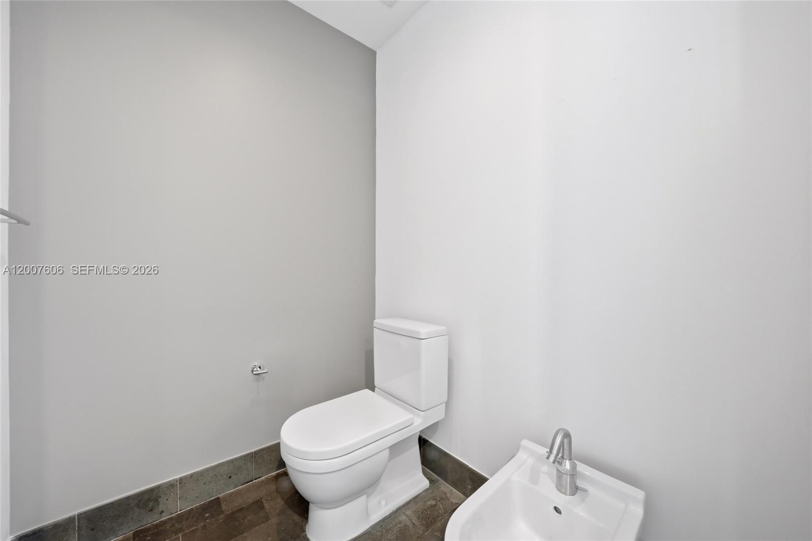 1100 Biscayne Blvd #4402 Miami, FL 33132
